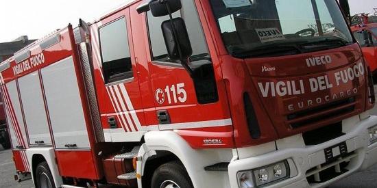 Incendio a Pegli, hanno dato fuoco al locale dopo averne svaligiato le slot machine