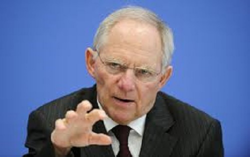 Schaeuble attacca l'Ue: non controlla il rispetto dei bilanci