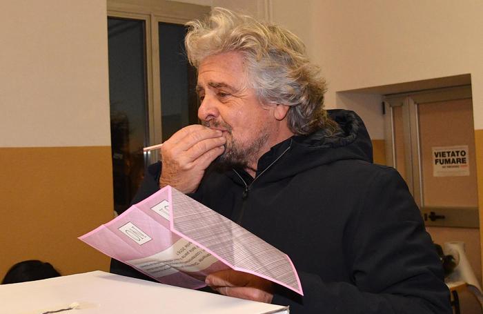 Referendum, Grillo: 