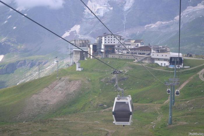 Funivia bloccata a Cervinia, tutti salvi. Il genovese: 