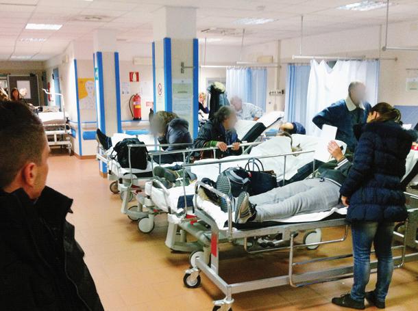 Genova, pronto soccorso al collasso: 