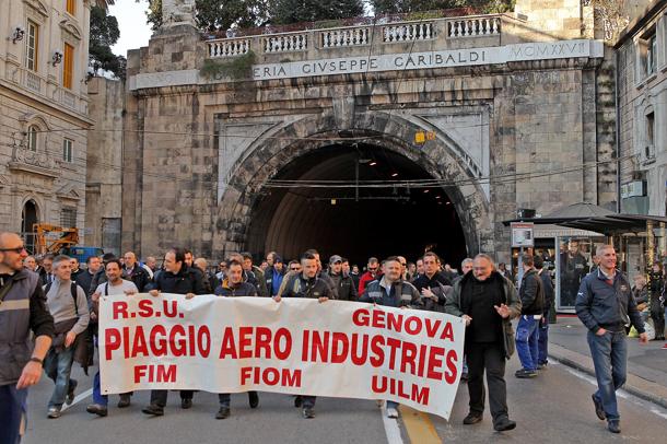 Piaggio, le banche aprono all'accordo. Uilm: 