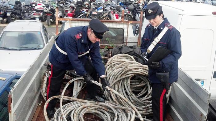 Furto di rame, scoperta centrale di smistamento: giro d'affari da 200mila euro