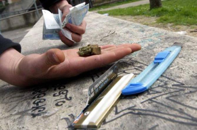 Spaccio durante la movida del festival, sequestrato mezzo chilo di hashish