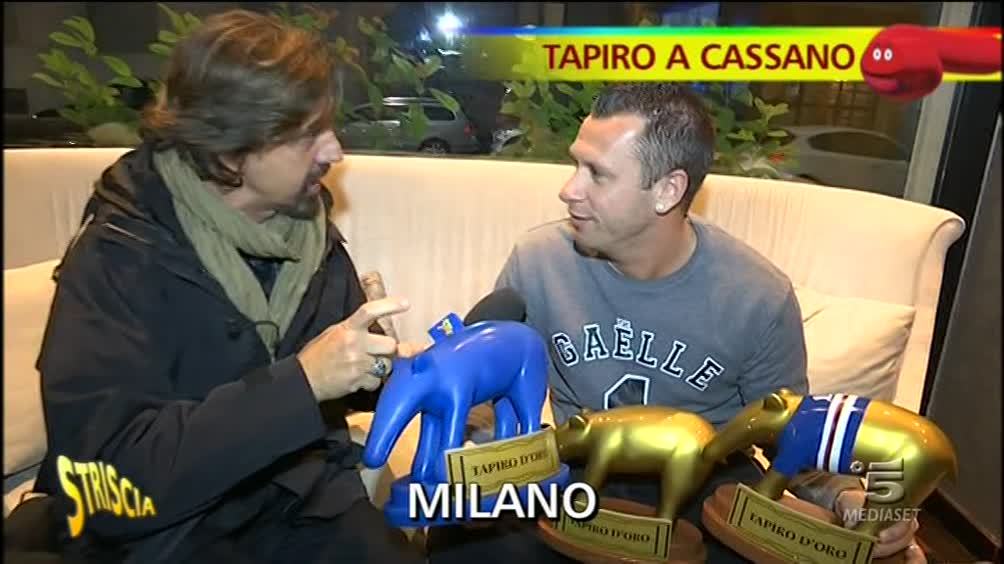 Cassano riceve il 'Tapiro': 