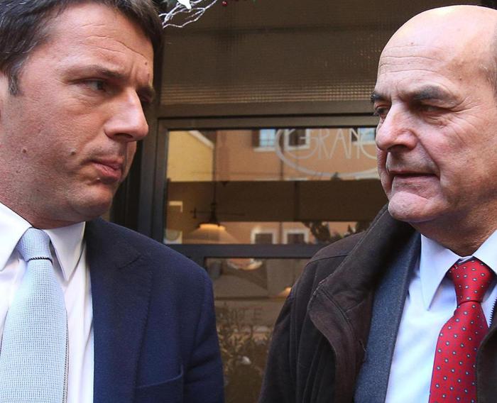 Pd, Bersani a Renzi: 