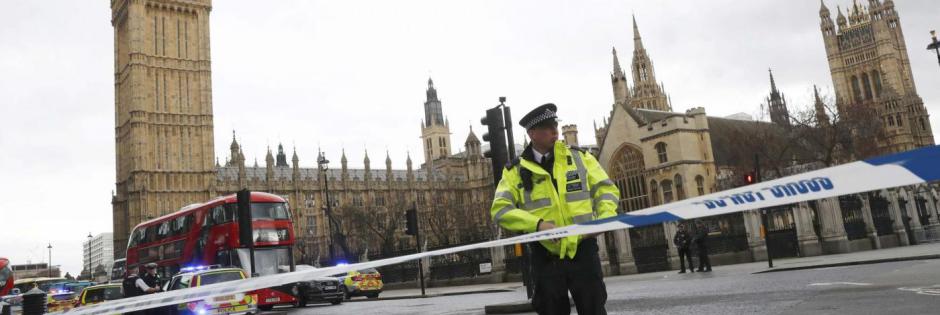 Attacco terroristico a Londra, il bilancio è di cinque morti e quaranta feriti 