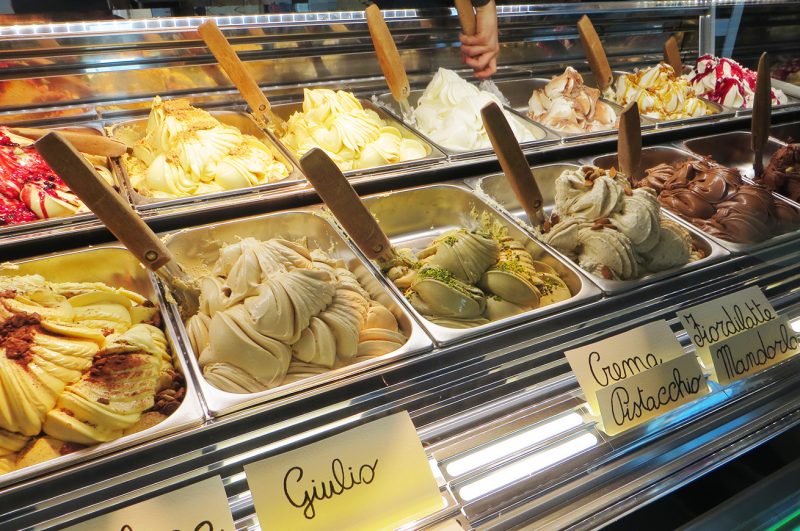 Giornata europea del gelato artigianale, a Genova protagonista il lampone