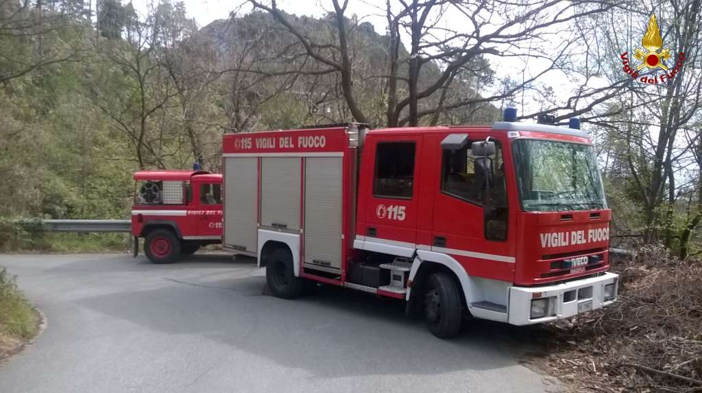 I vigili del fuoco hanno soccorso un ciclista sul Monte Gazzo 