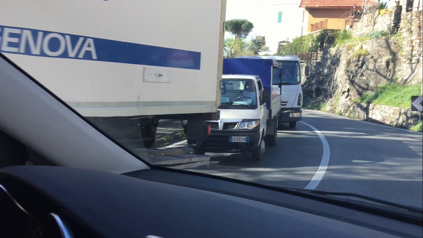 La Liguria tagliata in due: incidenti, code e le autostrade obsolete