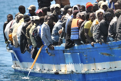 Migranti, scafista condannato a 8 anni e 4 mesi e maximulta di 2,5 milioni di euro 