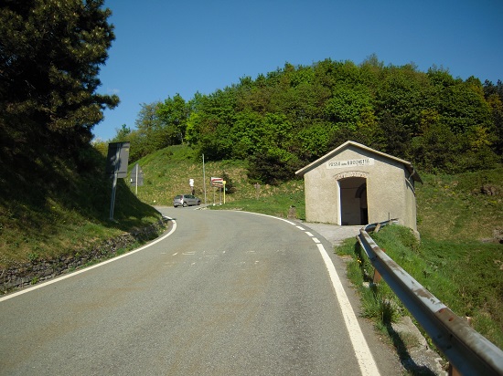 Ciclismo, niente passo della Bocchetta per il 78° Giro dell'Appennino