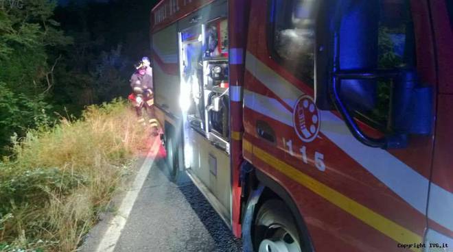 Incendio in una casa di Mongiardino, intervengono i pompieri di Busalla