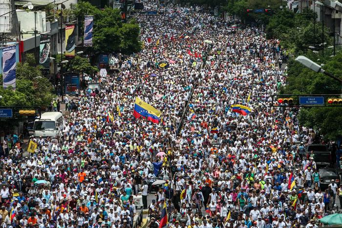 Venezuela, 'marcia del silenzio' per omaggiare le vittime della repressione governativa