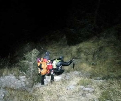 Si perdono sul monte di Portofino, salvate dai vigili del fuoco