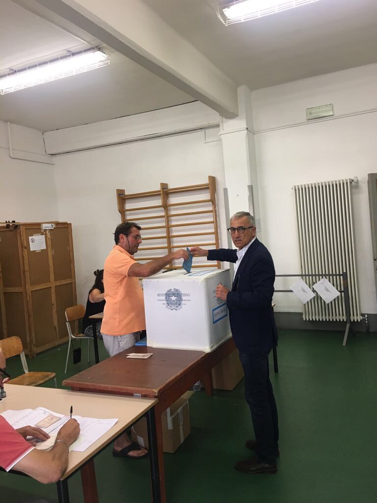 Elezioni Chiavari, Roberto Levaggi ha votato alle 9.15