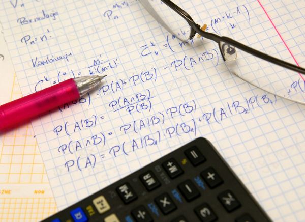 Maturità, al via la seconda prova: nei licei latino, matematica e diritto