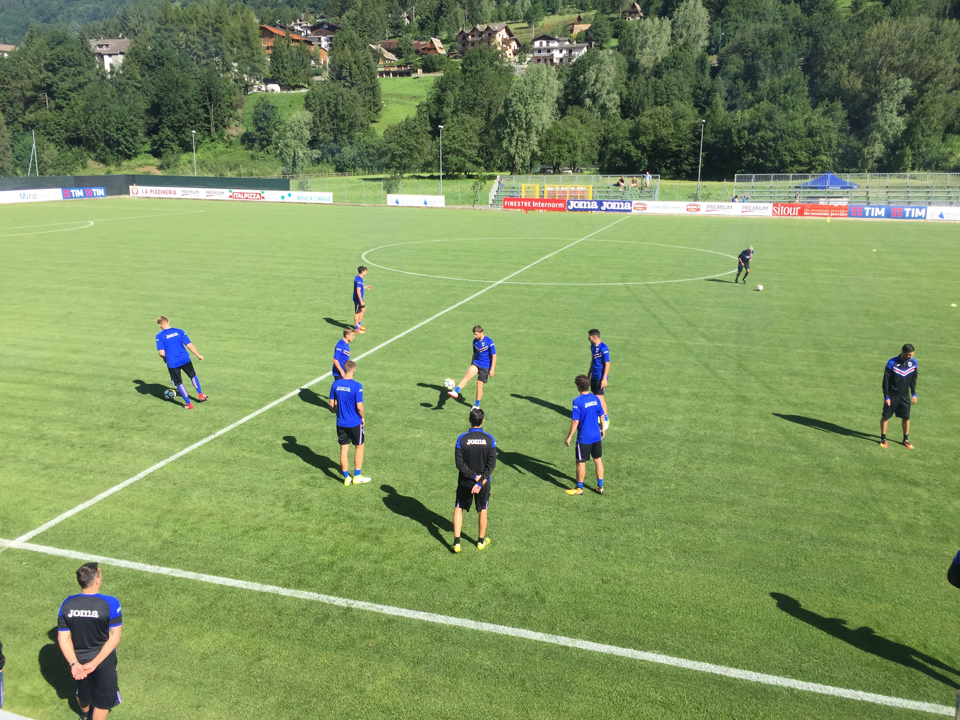 Sampdoria, in serata previsto l'arrivo dell'attaccante Kownacki a Ponte di Legno 