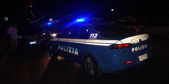 Spettacolare inseguimento nella notte: preso un senegalese su auto rubata