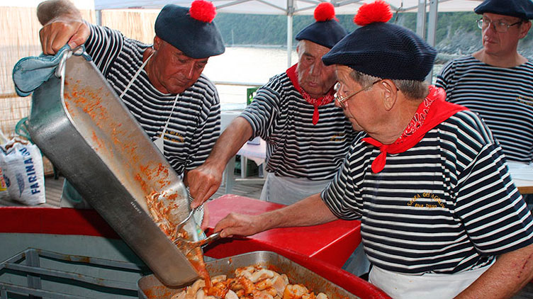 A Riva Trigoso la sagra del bagnun: distribuzione gratuita contro la crisi