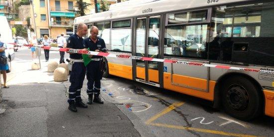 Anziano investito dal bus a Marassi, morto dopo due settimane di agonia