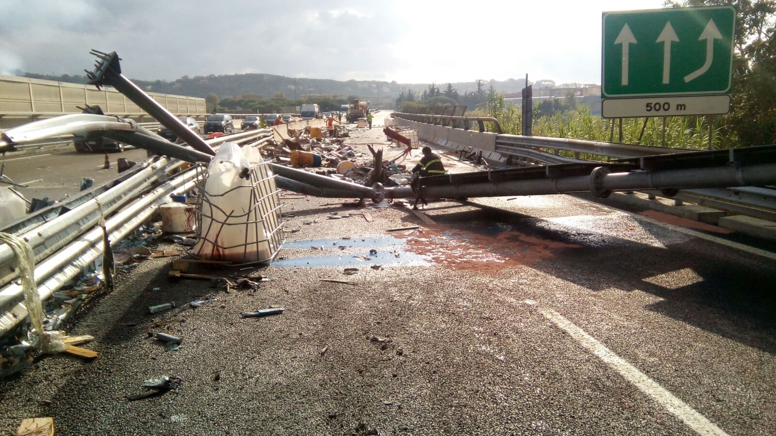 Incidente in A10, autostrada riaperta: dieci ore di inferno e Liguria spaccata