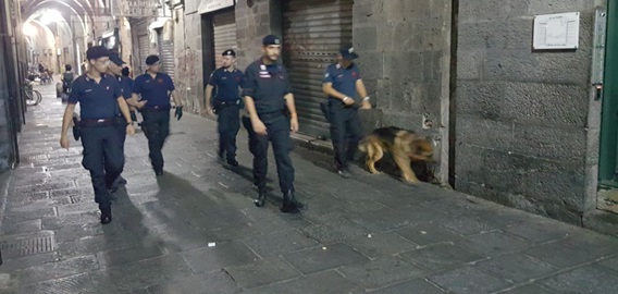 Spaccio di droga nel centro storico, arrestate due persone 