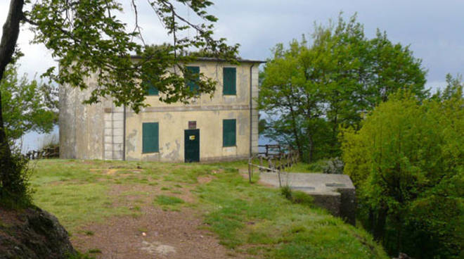 Camogli: Faro del Semaforo Nuovo in cerca di inquilini