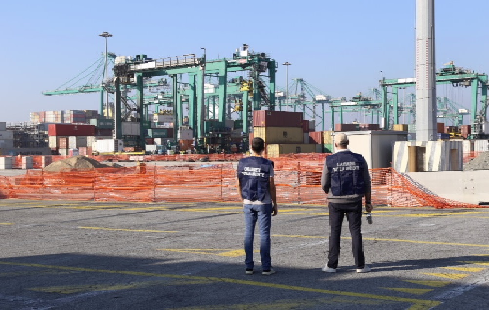 Container radioattivi, controlli truccati: oltre 1300 casi a Genova, due arresti