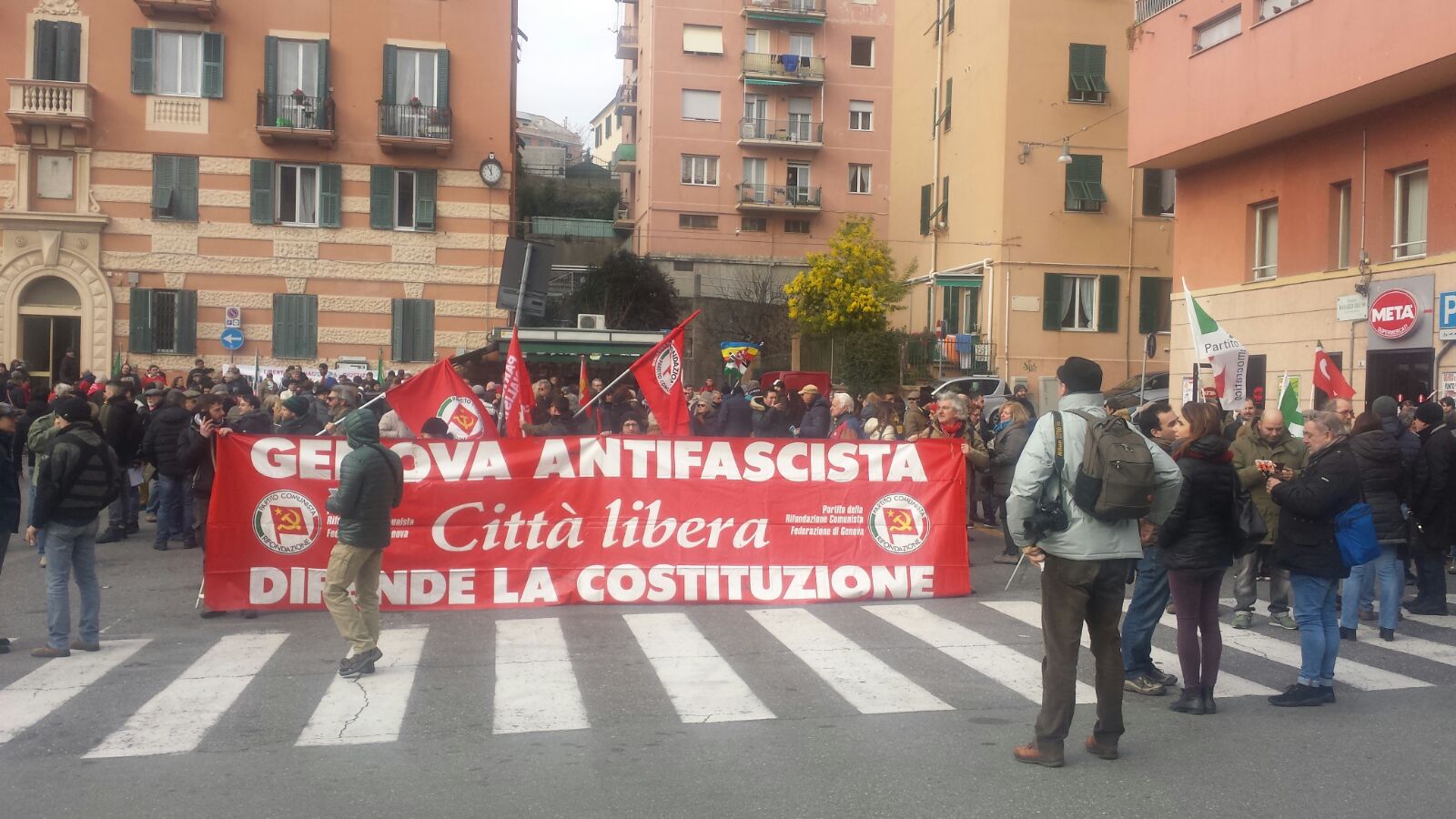 Sabato antifascisti in piazza a Genova: corteo dell'Anpi da Brignole a De Ferrari