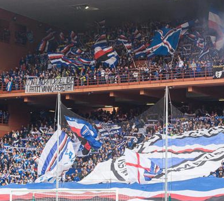 Tifosi della Sampdoria vicini ai lavoratori dell'Ilva, nella Sud lo striscione 'I patti vanno rispettati'