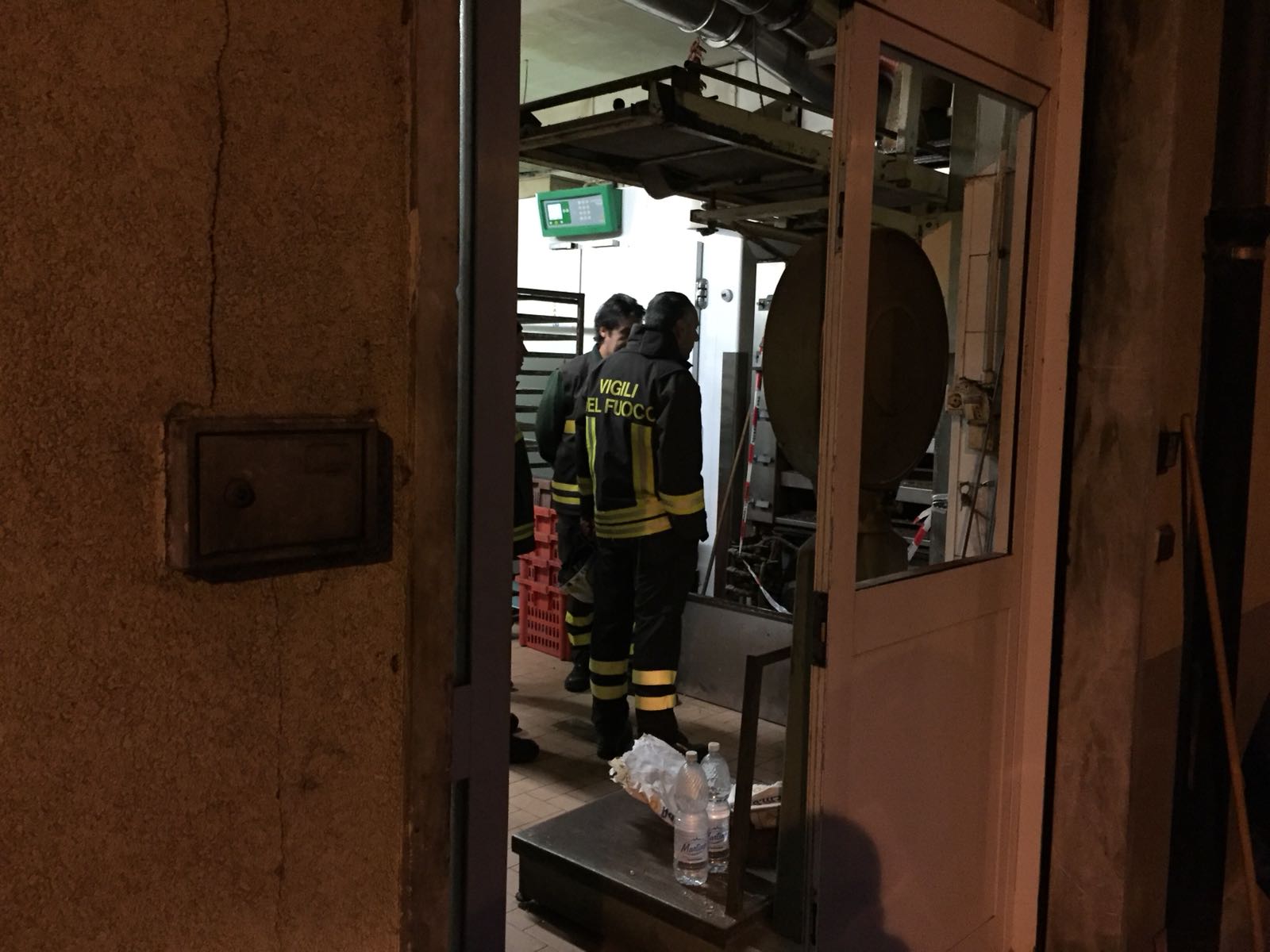 Bolzaneto, esplosione in un panificio nella notte: un ferito all'ospedale