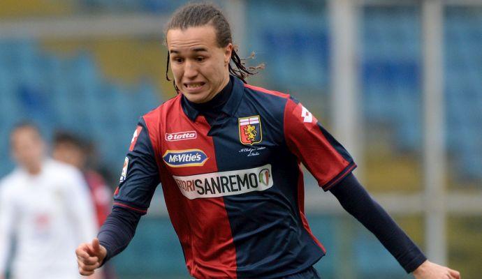 Il Genoa blinda Laxalt, mentre Rossettini si avvicina al Sassuolo che cerca un difensore 