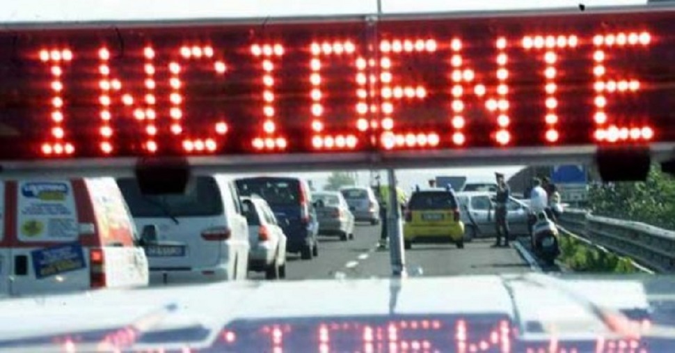 A6, incidente ad Altare: tre feriti. Autostrada chiusa e poi riaperta 