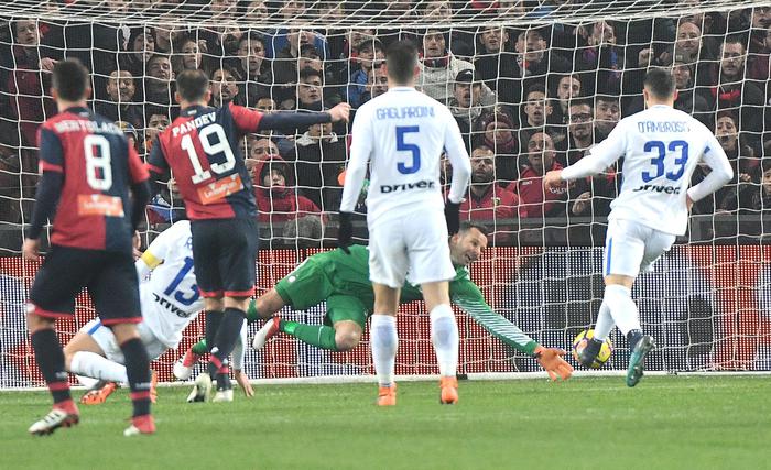 Genoa inarrestabile, 2-0 sull'Inter: pasticcio Ranocchia, poi Pandev