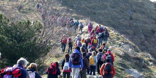 Cinque Terre, troppi turisti lungo i sentieri: l'ente Parco impone le limitazioni