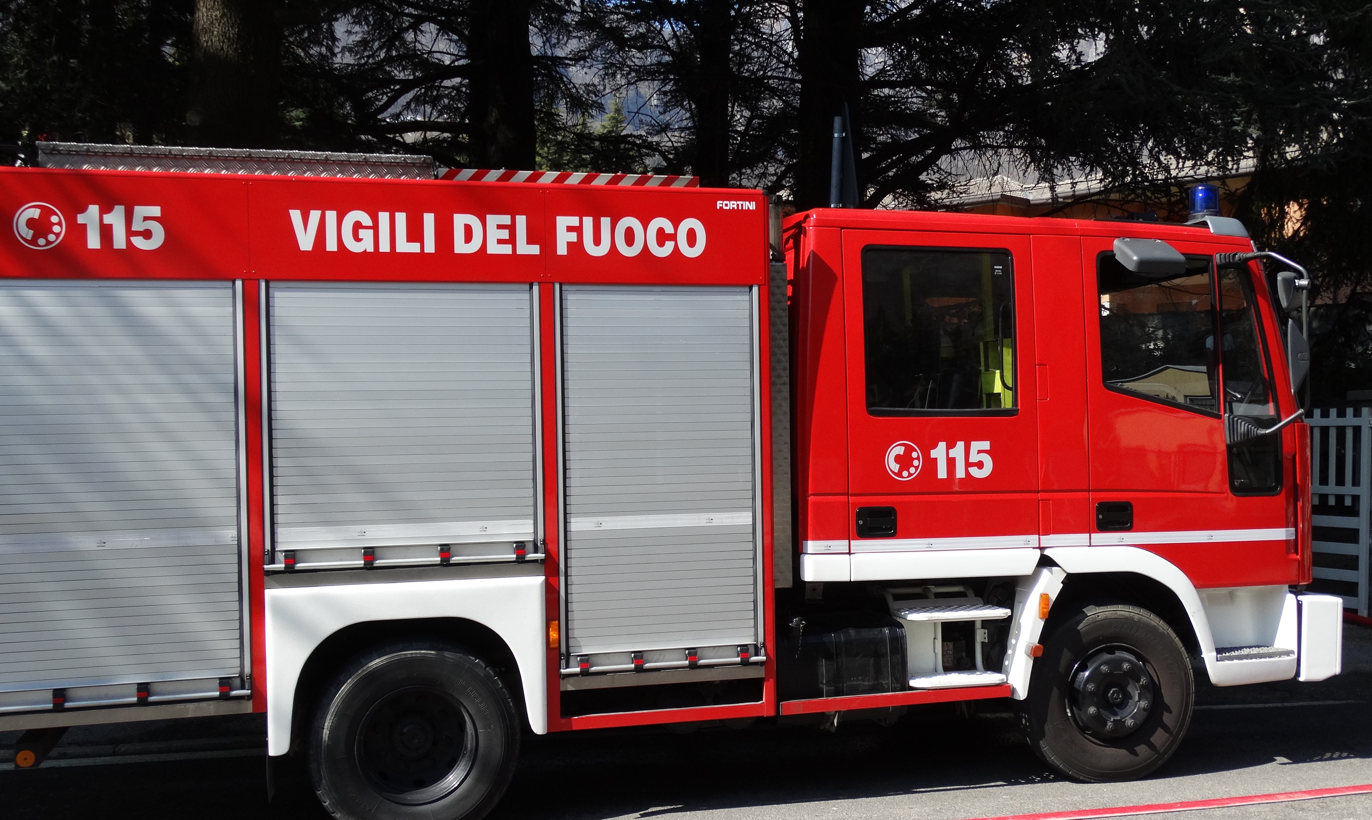 Fiamme in un appartamento, incendio a Calice al Cornoviglio 