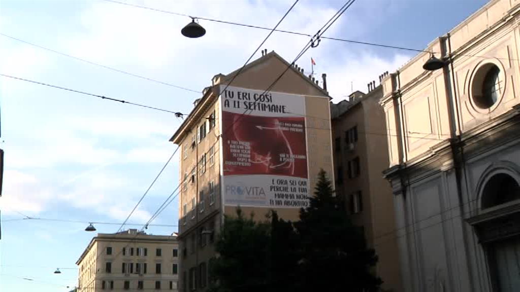 Manifesto anti aborto a Genova, lunedì manifestazione di protesta