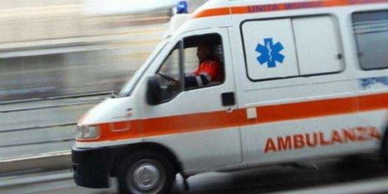 Incidente sul lavoro a Bordighera, operaio cade dal secondo piano: è grave