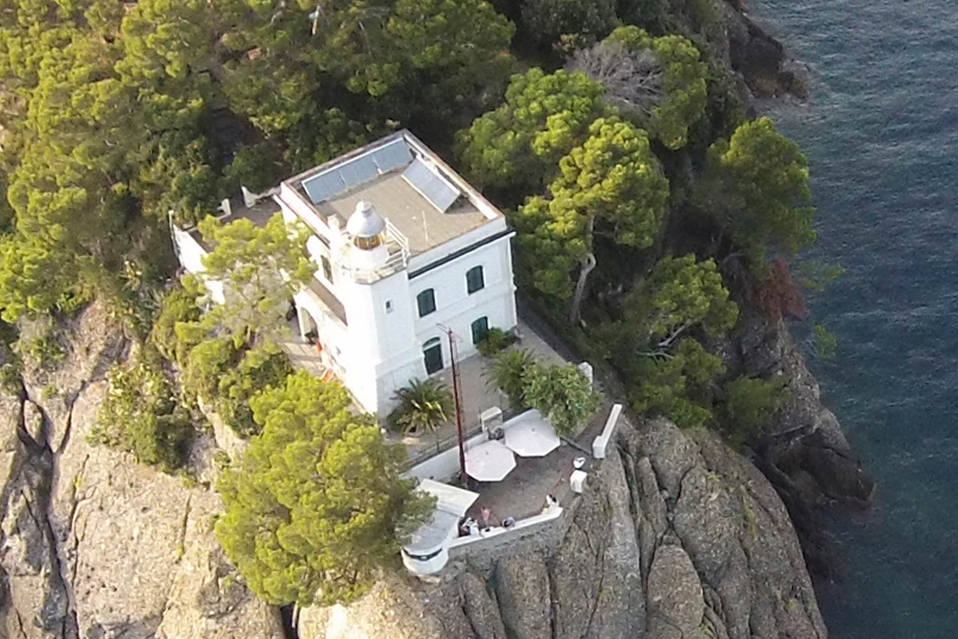 Dopo 14 anni torna il guardiano del faro di Portofino