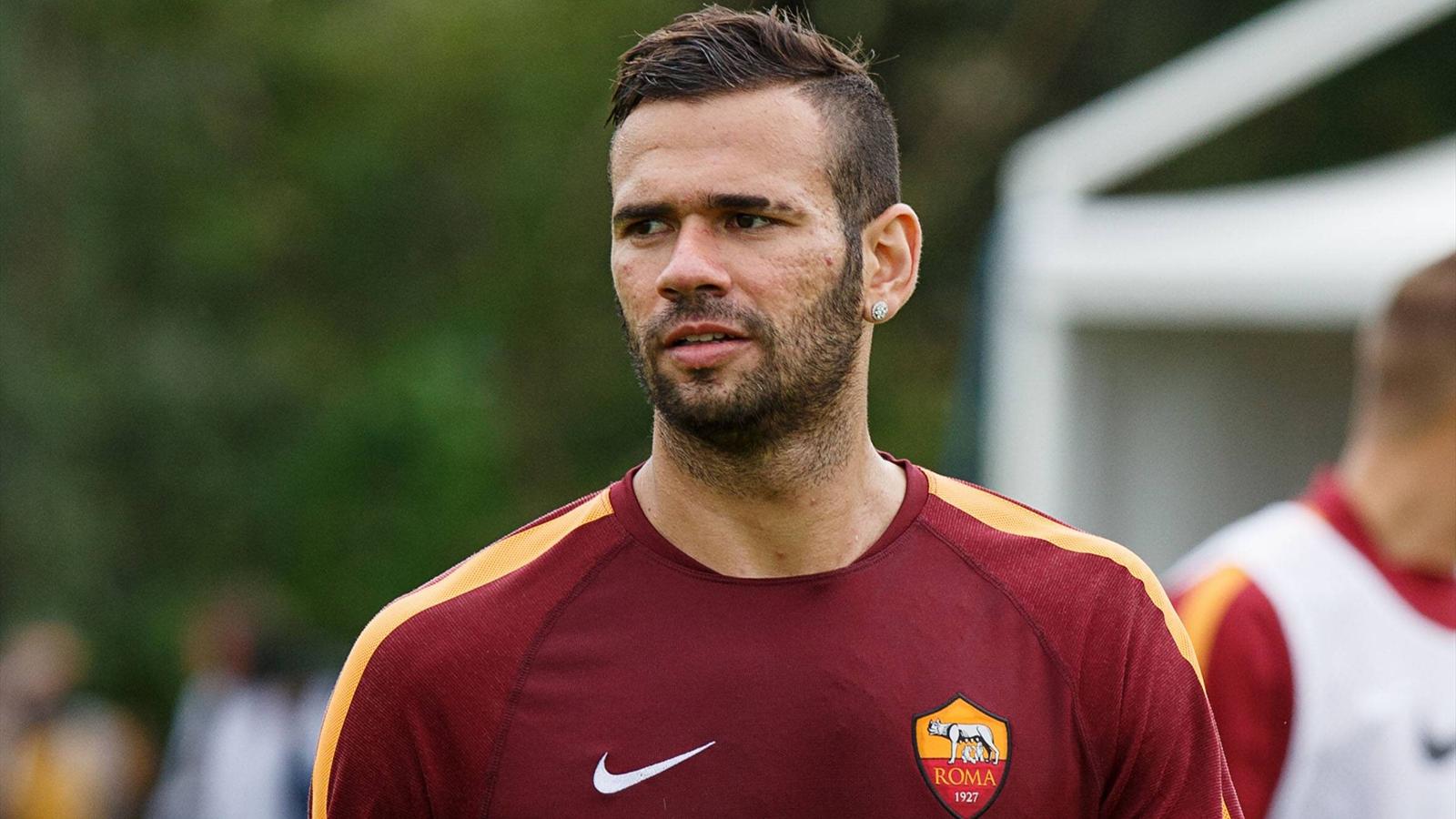 Genoa, si pensa a Castan per la difesa ma attenzione alla Spal 