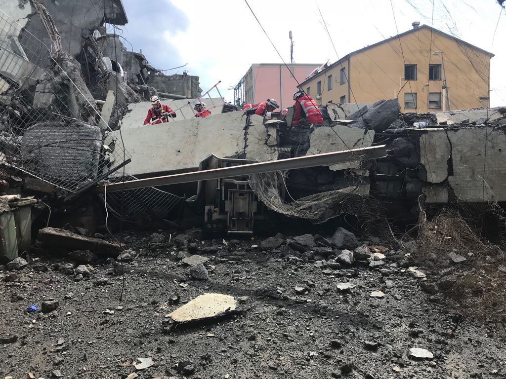 Crollo Ponte Morandi, gli organi di una vittima salvano tre persone