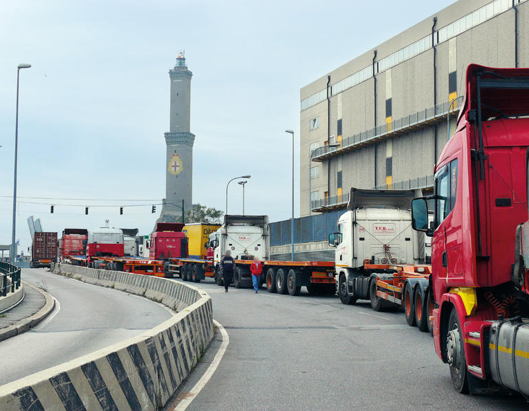 Ponte Morandi, gli autotrasportatori scrivono al governo