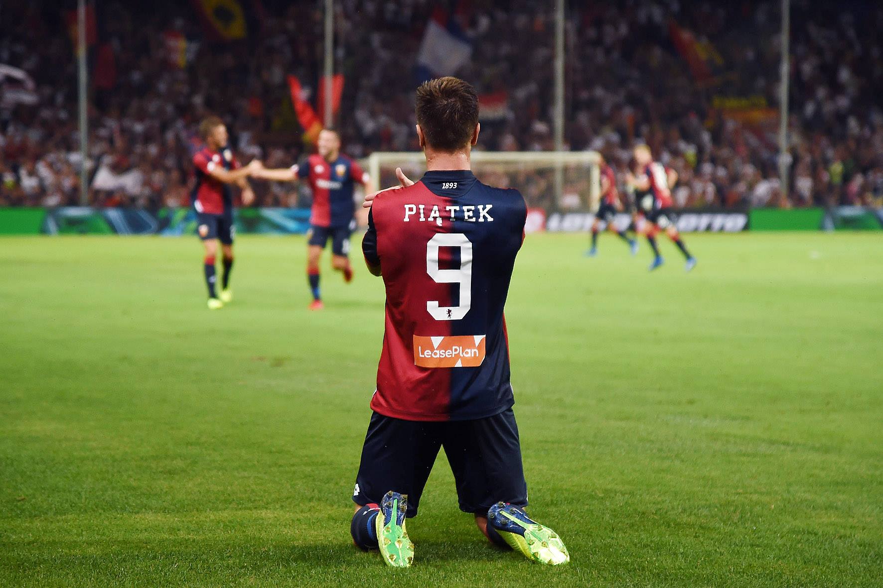 Genoa, super Piatek alla caccia del record di Batistuta: in rete per 11 giornate consecutive 