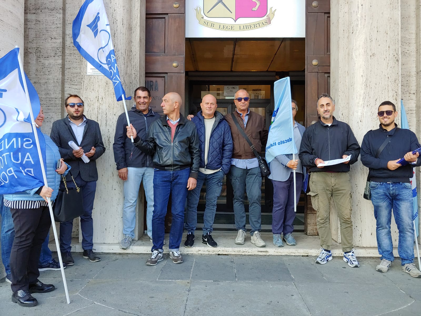 Crollo ponte, presidio dei sindacati di polizia: 'La tragedia ha amplificato il problema organico' 