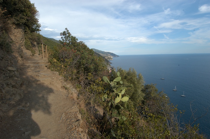 Cinque Terre, una frana minaccia la passeggiata a Monterosso