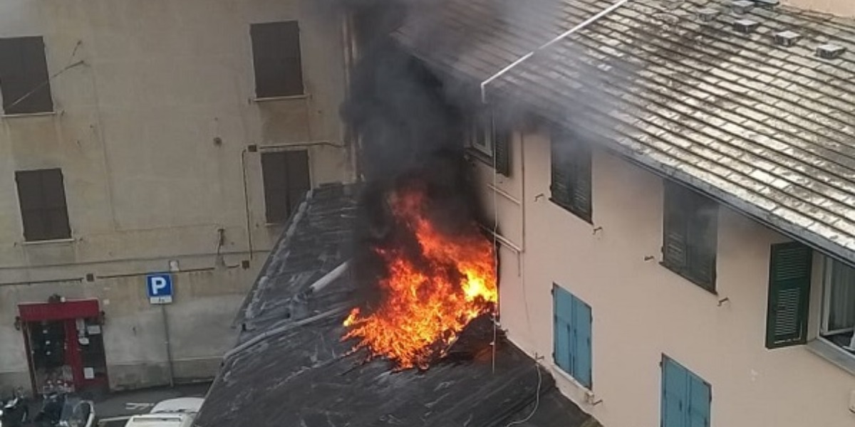 Incendio in appartamento a Genova Nervi