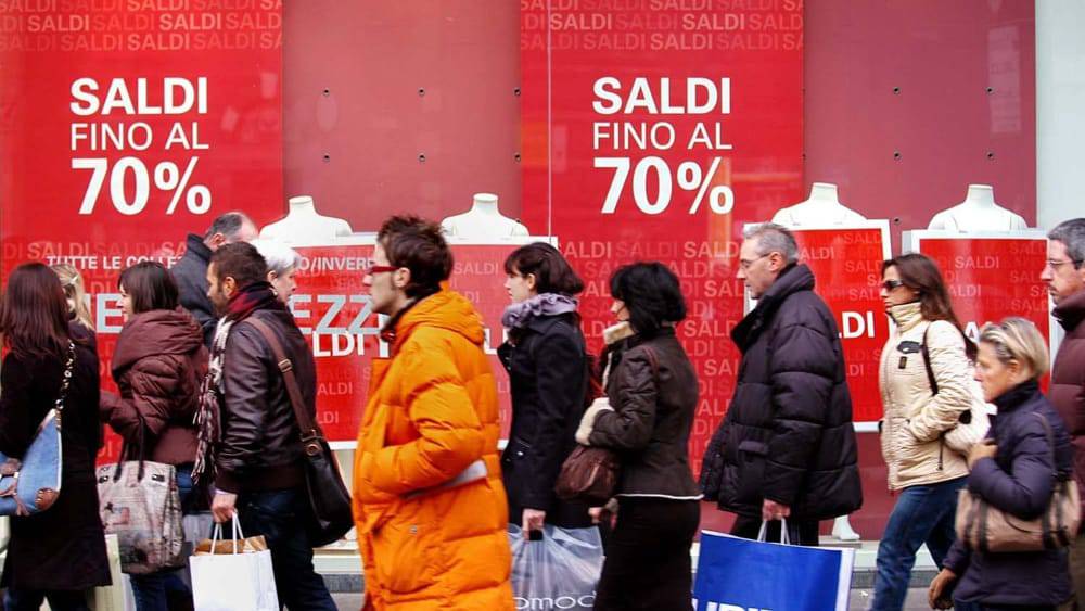 Saldi in arrivo a Genova e in Liguria, Fismo Confesercenti: 