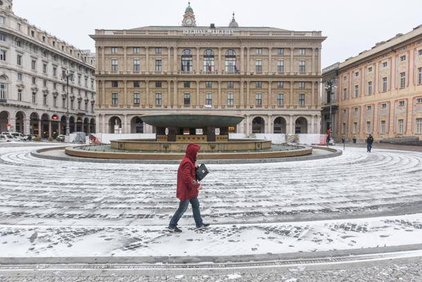 Meteo, torna la neve a Genova. Bucci: 