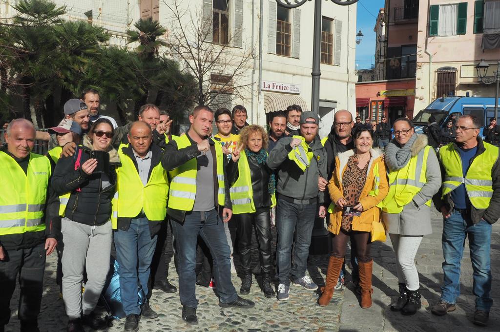 Tricolore in vista, a Sanremo arrivano anche i gillet jaune